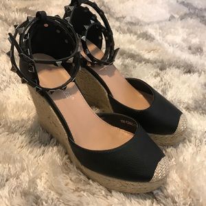 BESTELLE size 8 eye-catching wedges from ASOS espadrilles